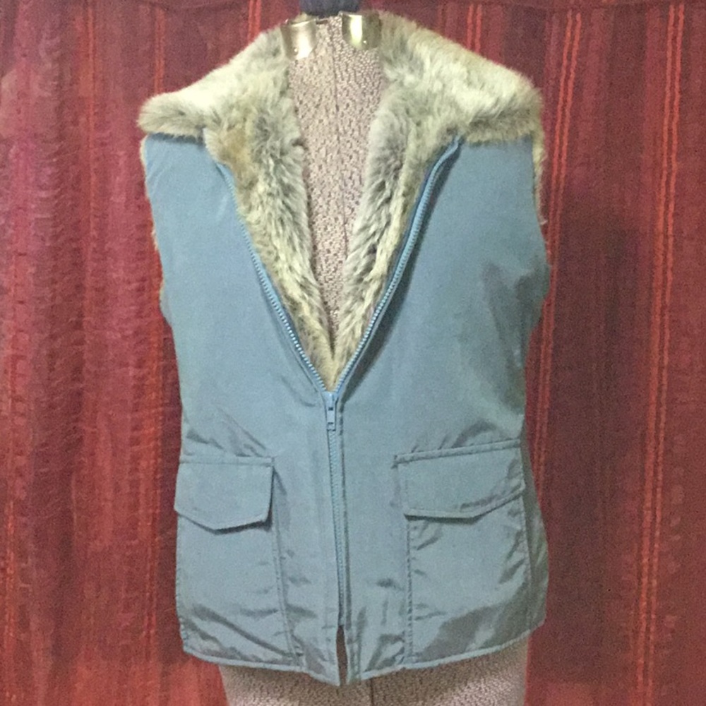 NWOT- WOOLRICH fur lined Vest